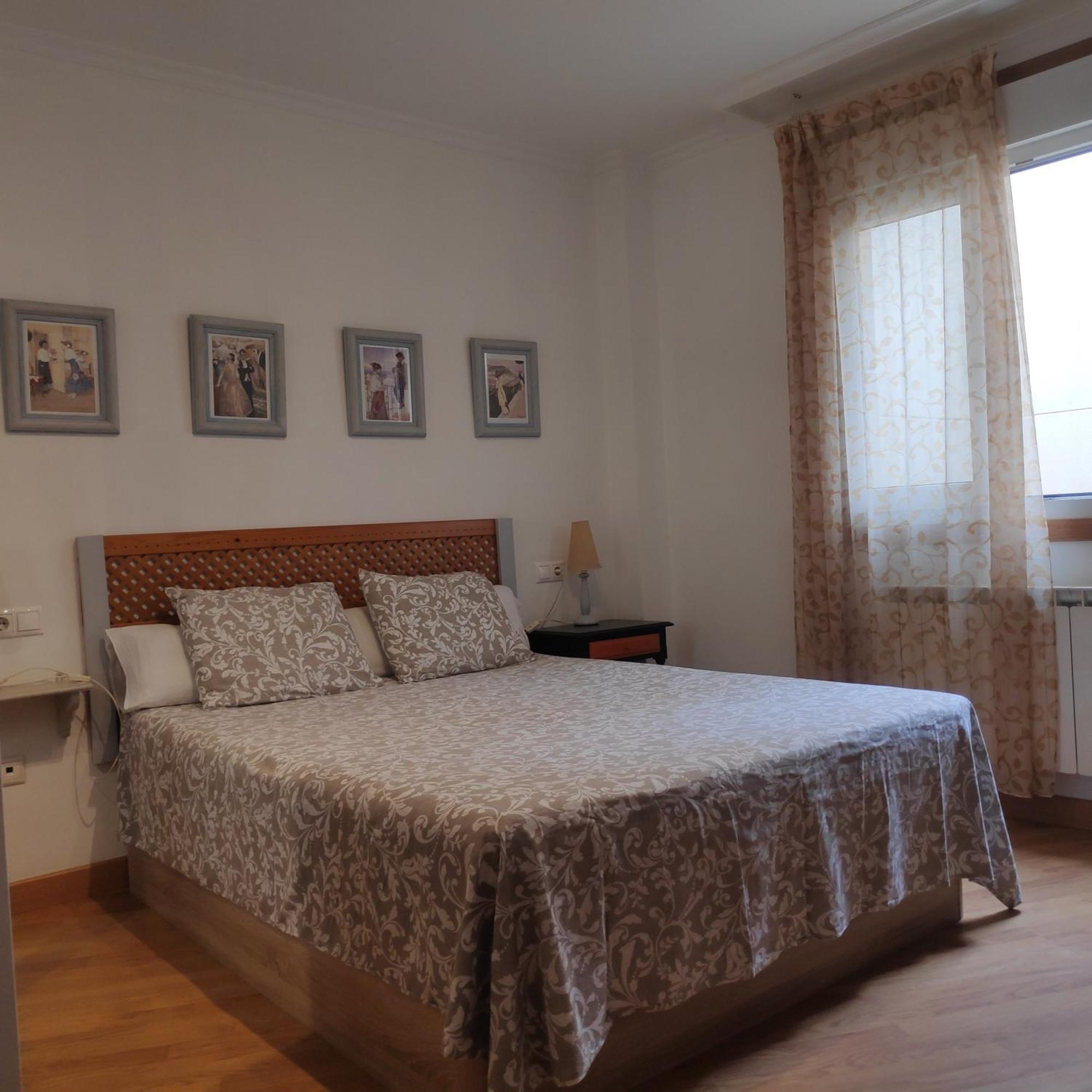 Ferienwohnung La Marina Ribadeo Exterior foto